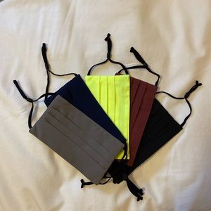 Athleta Girl 5 Face Masks, Adjustable and Stylish.